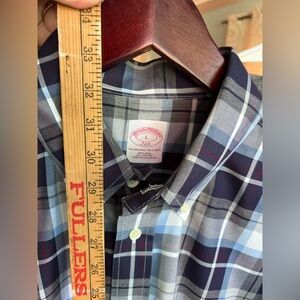 Brooks Brothers Casual Button Down Navy and White plaid Men’s L